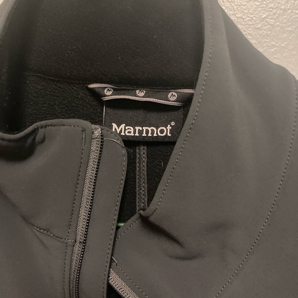 Men’s L - Gray Marmot jacket. - Picture 4 of 5